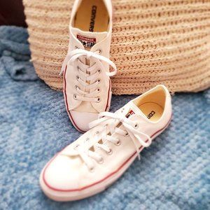 Converse Chuck Taylor All Star Low Top Fitness Shoes- Classic White